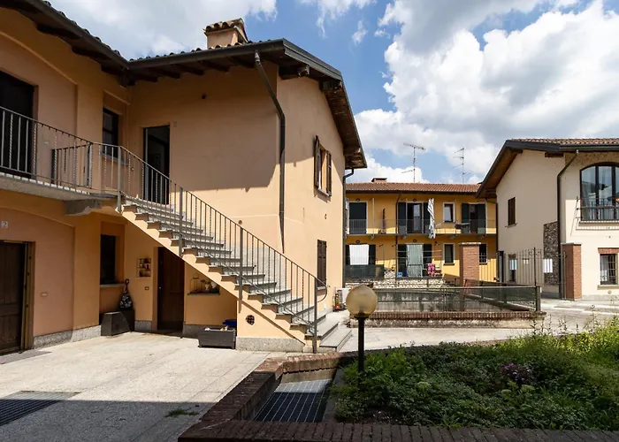 Smart Flat - Lago Maggiore - Private Garage, Wi-Fi