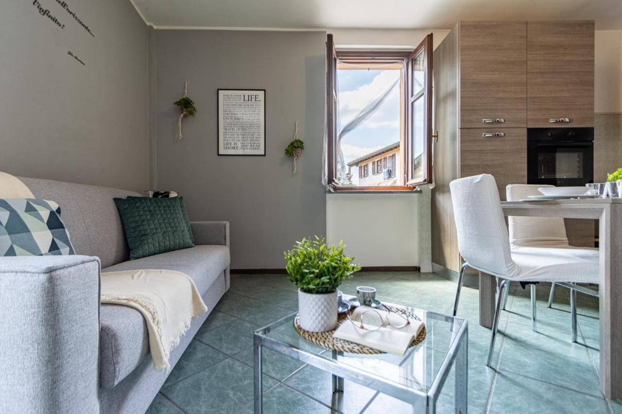 Smart Flat - Maggiore - Private Garage, Wi-fi Apartment Castelletto sopra Ticino