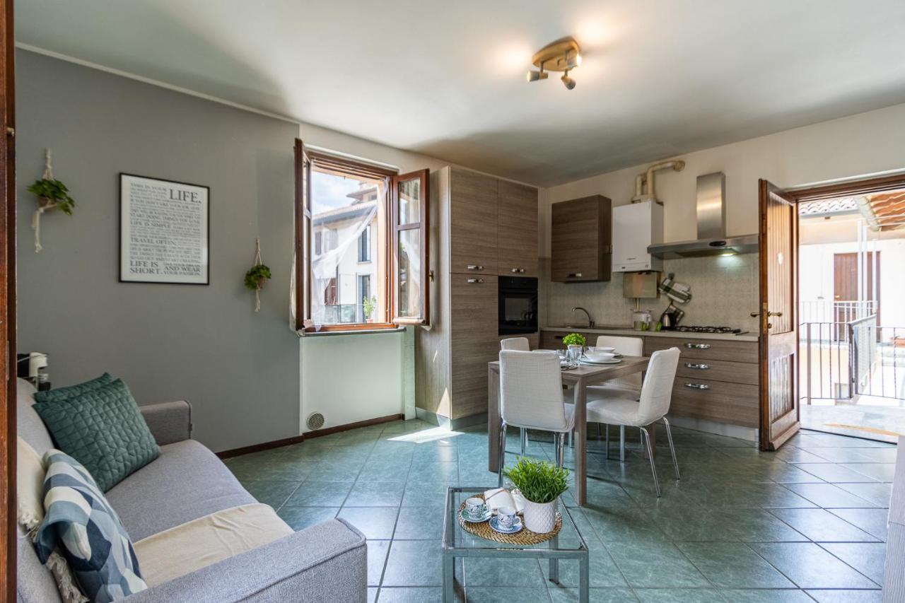 Smart Flat - Maggiore - Private Garage, Wi-fi Apartment Castelletto sopra Ticino